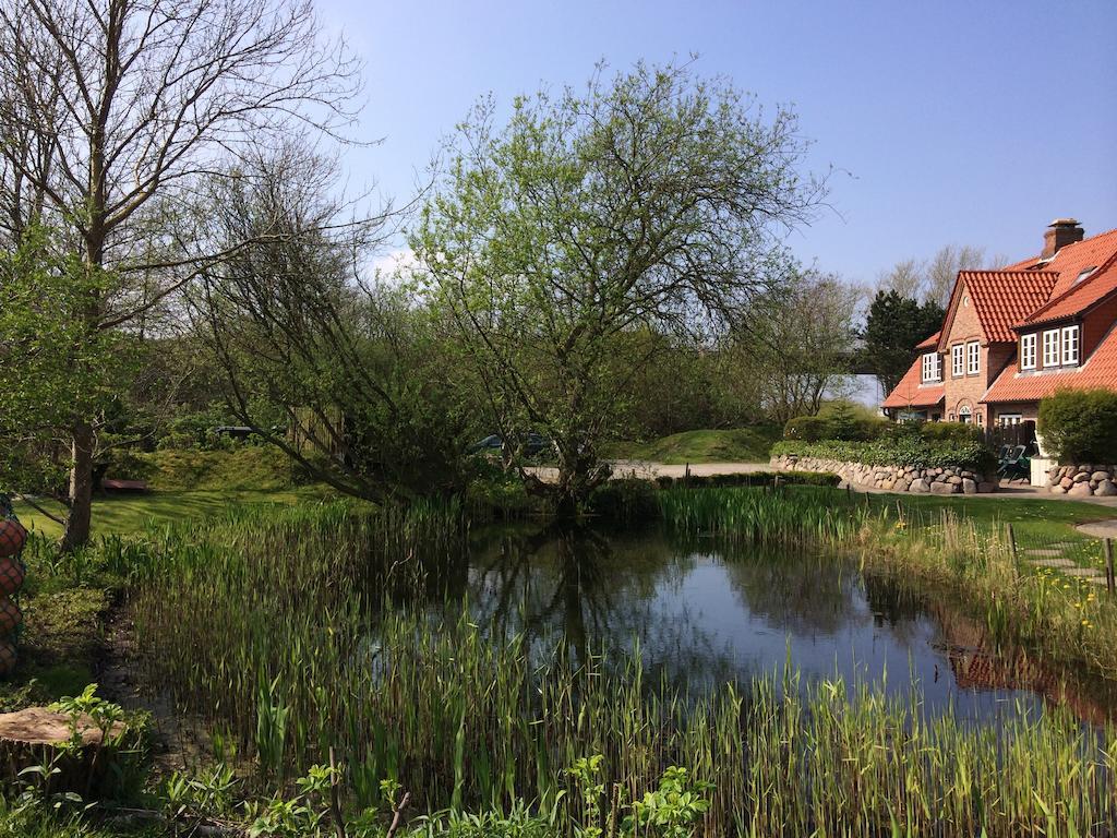 Ferienhaeuser Im Sylter Gartenweg Luaran gambar