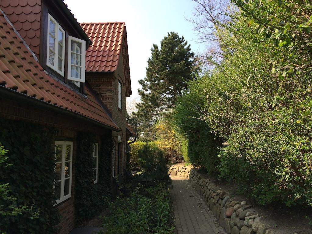 Ferienhaeuser Im Sylter Gartenweg Luaran gambar
