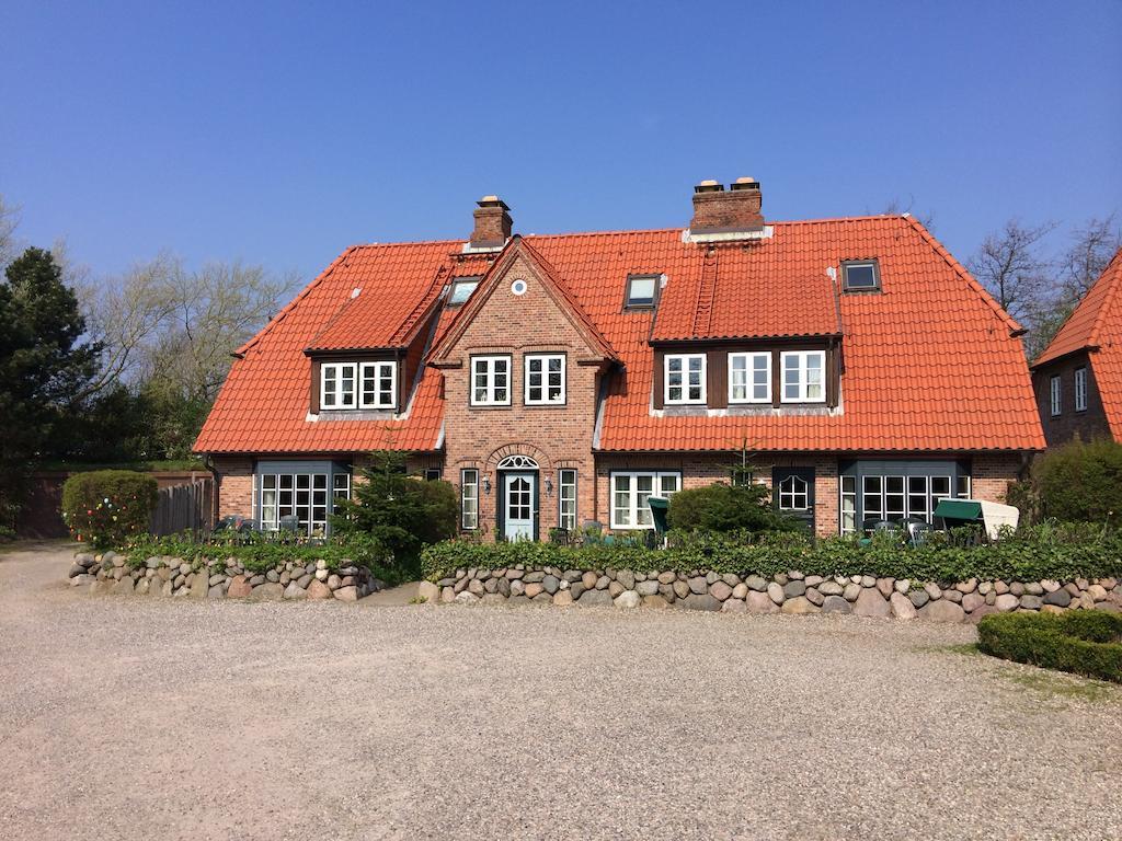 Ferienhaeuser Im Sylter Gartenweg Luaran gambar